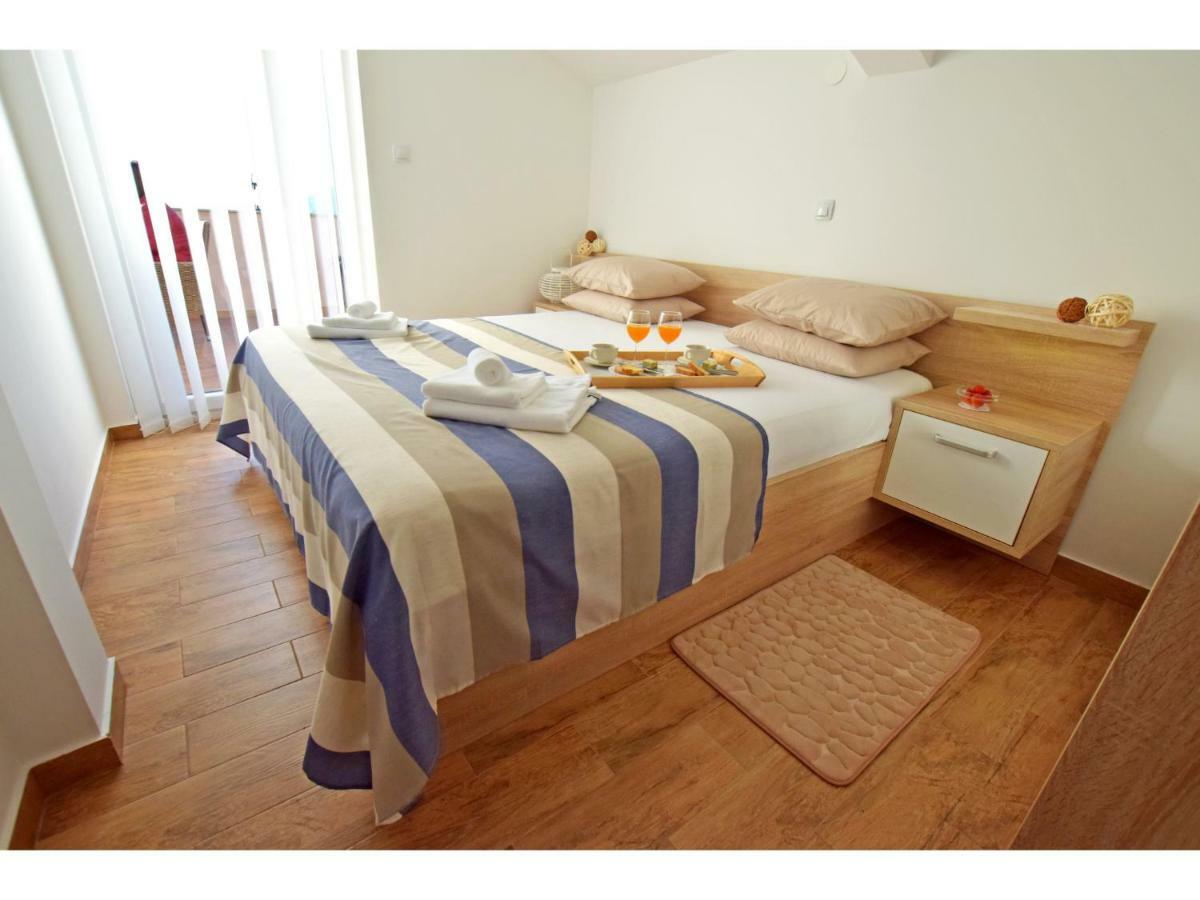 Apartment Dinko 洛瓦尼斯卡 外观 照片