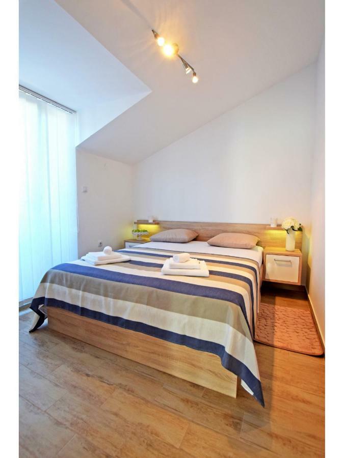 Apartment Dinko 洛瓦尼斯卡 外观 照片